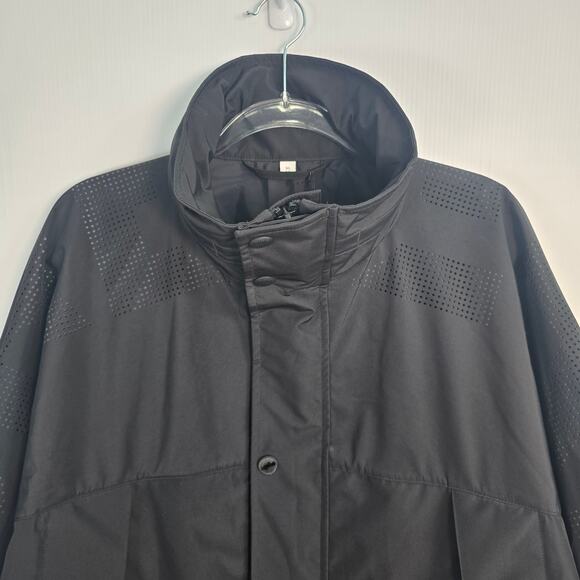 Burberry Men’s Black Perforated Logo Packaway Hood Technical Car Coat XL NWT - Picture 3 of 14